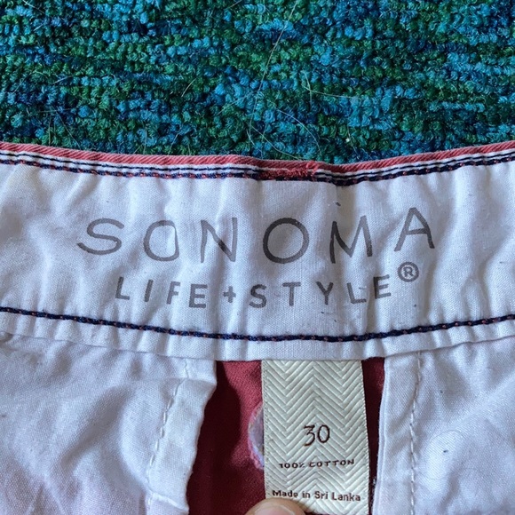 Red Cargo shorts - Picture 3 of 3